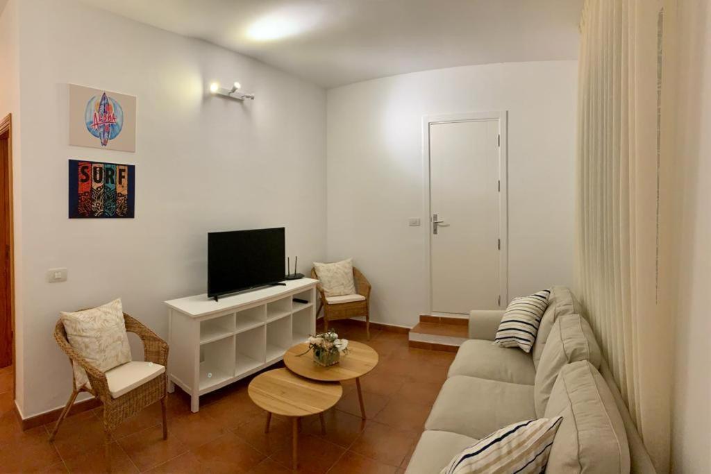 Vianymar Apartamentos El Médano Exteriör bild