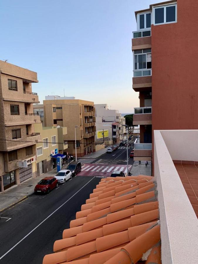 Vianymar Apartamentos El Médano Exteriör bild
